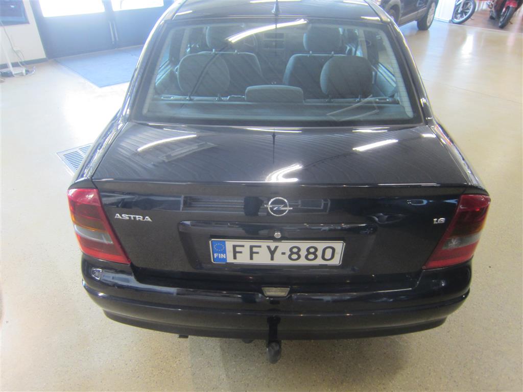Opel Astra 2003