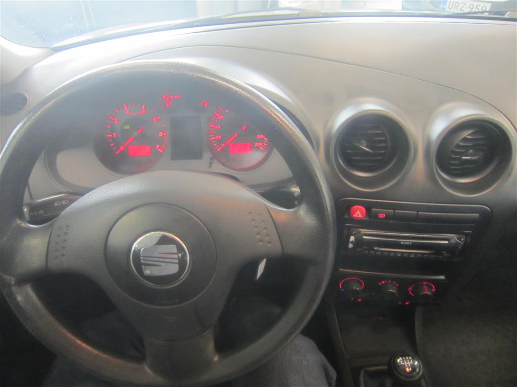Seat Ibiza 2003