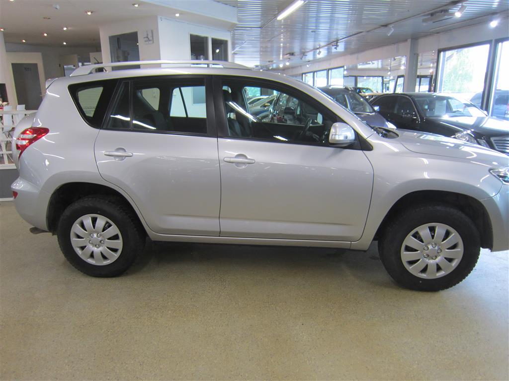 Toyota RAV4 2010