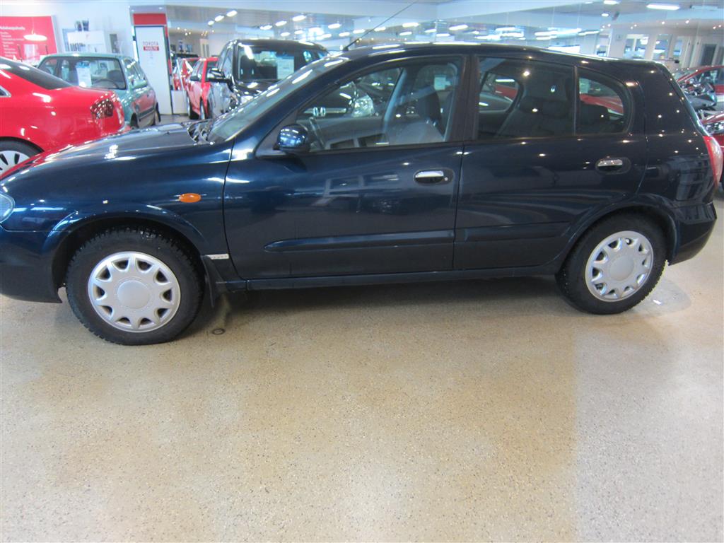 Nissan Almera 2005