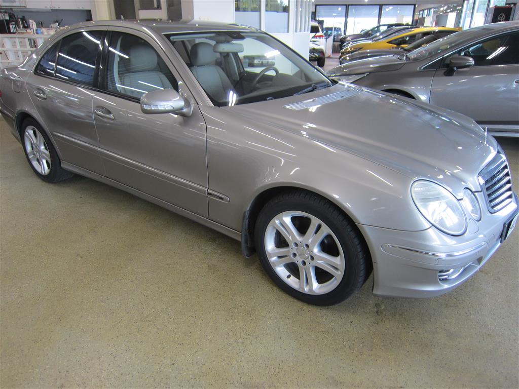 Mercedes-Benz E 2007