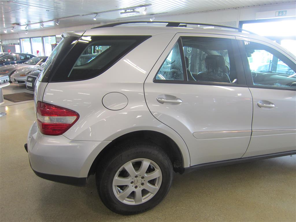 Mercedes-Benz ML 2006