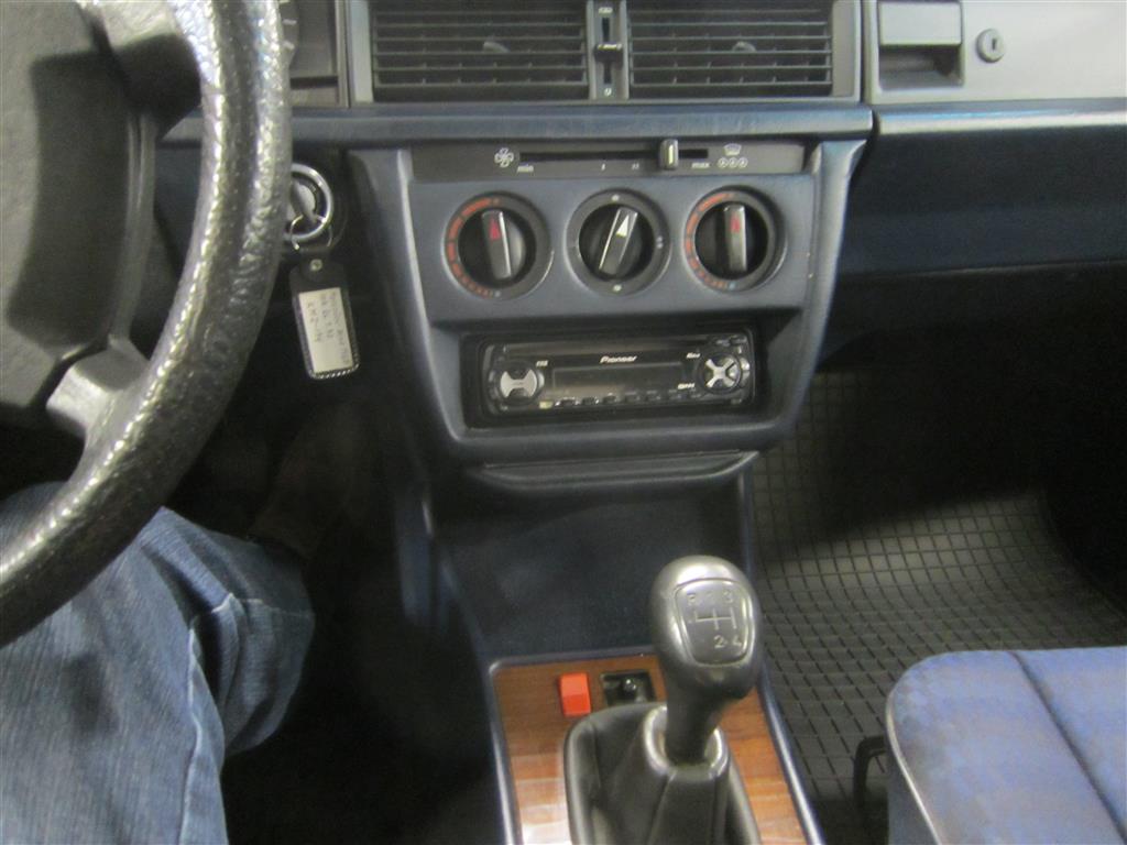 Mercedes-Benz 190 1990