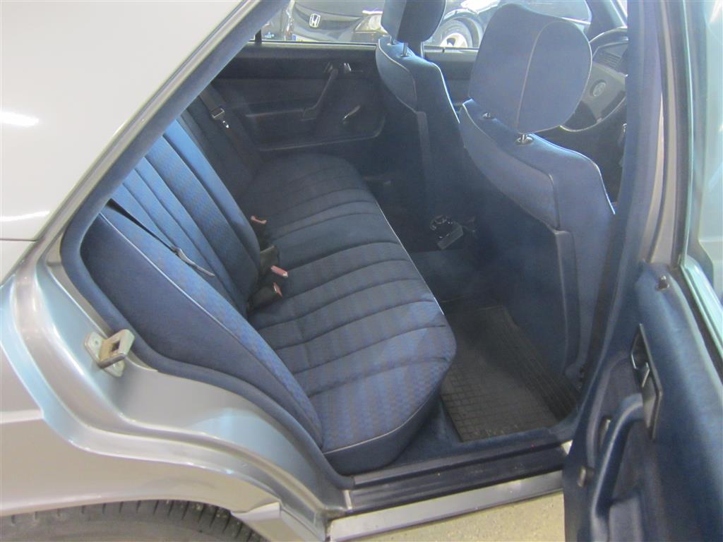 Mercedes-Benz 190 1990