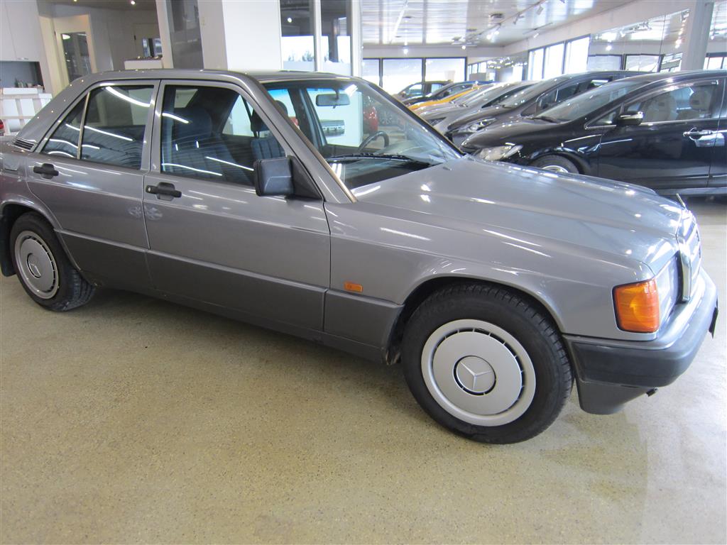 Mercedes-Benz 190 1990