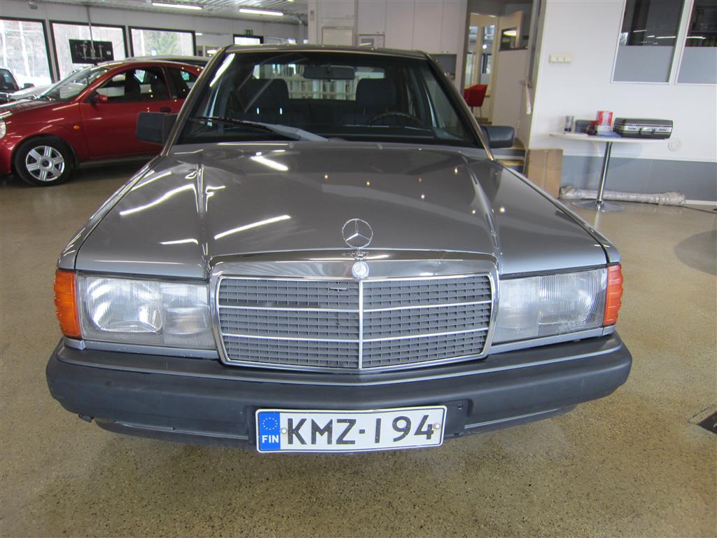 Mercedes-Benz 190 1990
