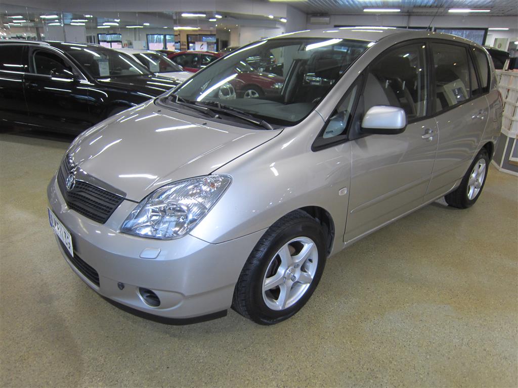 Toyota Corolla Verso 2002