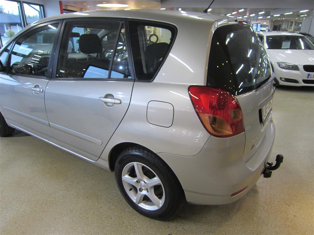 Toyota Corolla Verso 2002