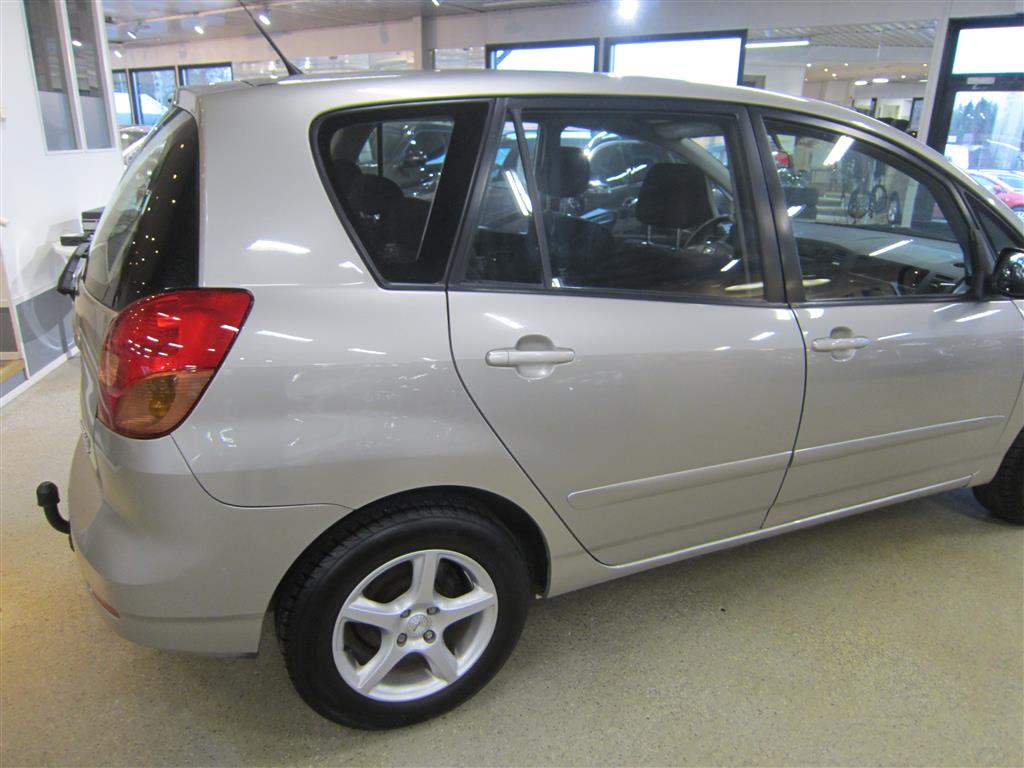 Toyota Corolla Verso 2002