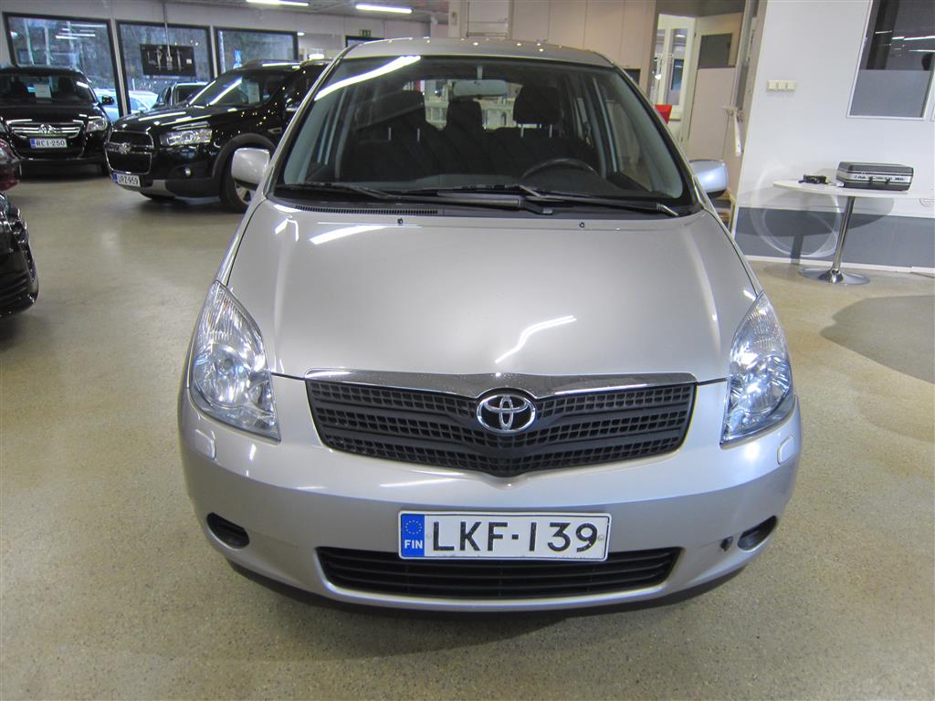 Toyota Corolla Verso 2002