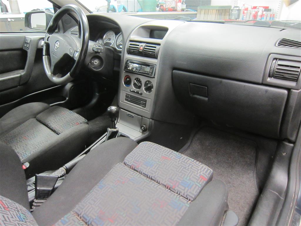 Opel Astra 2000