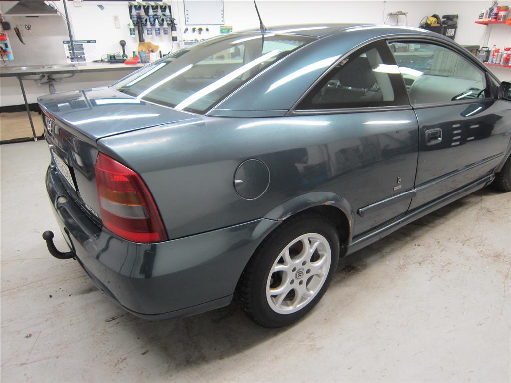 Opel Astra 2000