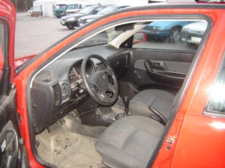VOLKSWAGEN Polo 5