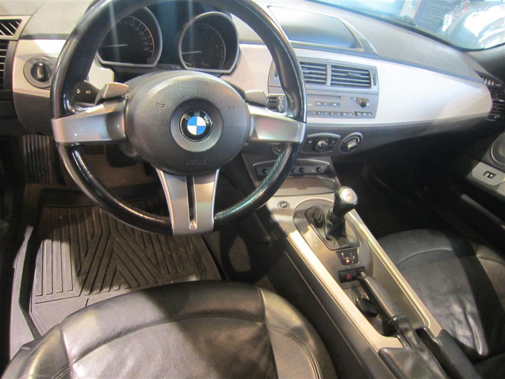 BMW Z4 2003