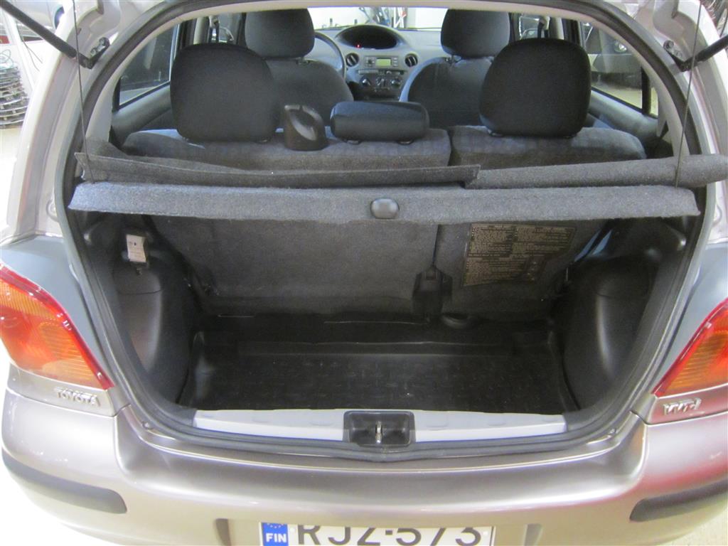 Toyota Yaris 2005