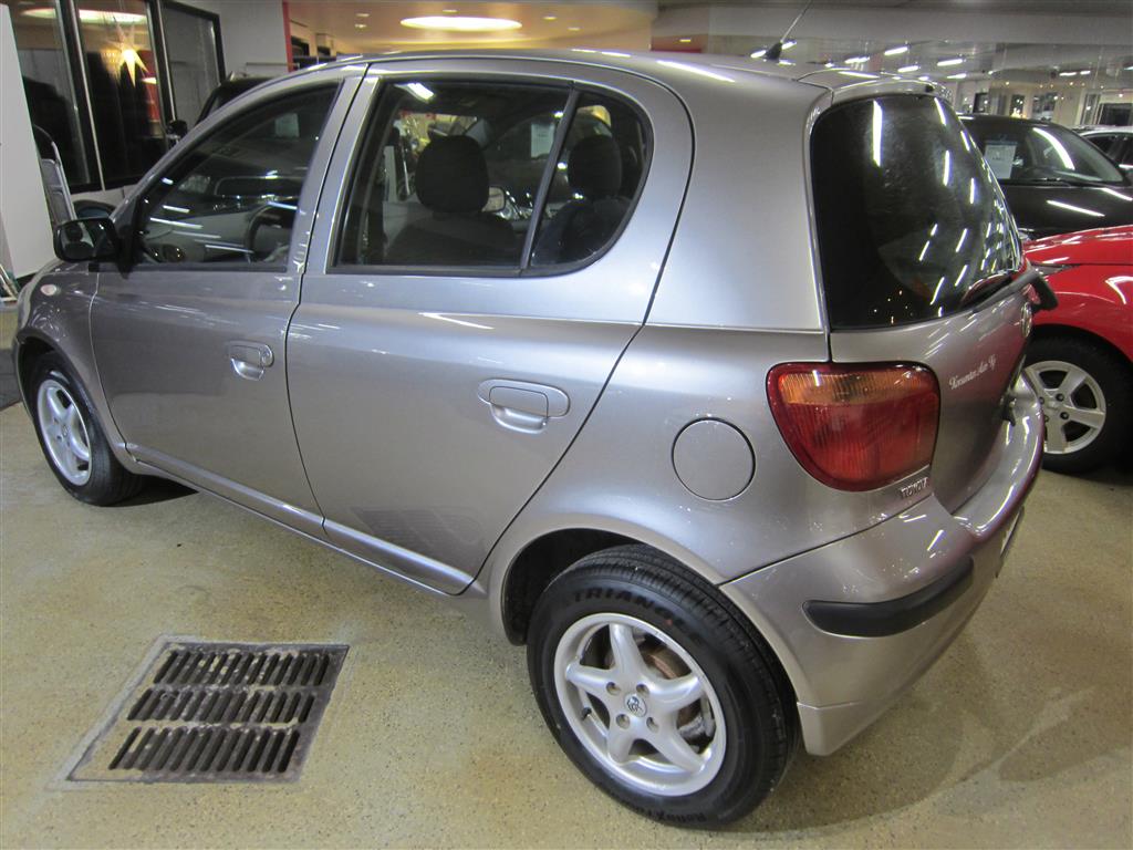 Toyota Yaris 2005