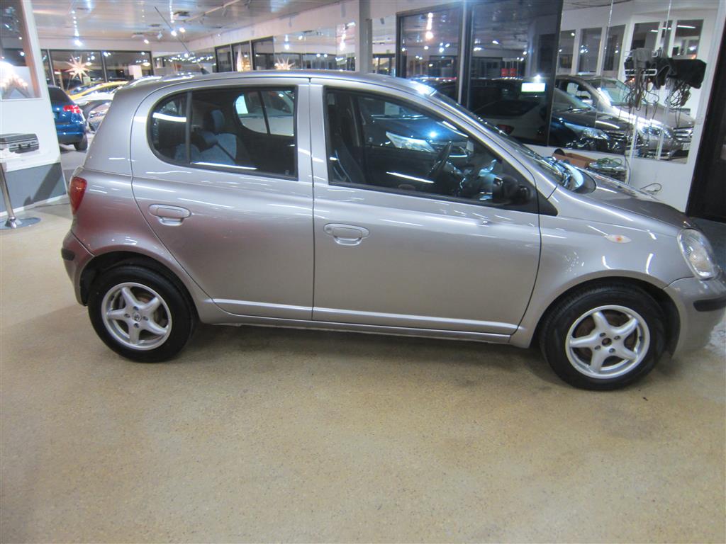 Toyota Yaris 2005