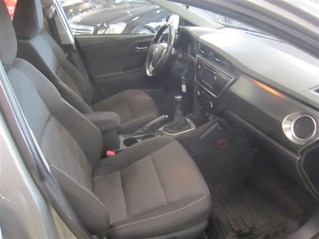 Toyota Auris 2014