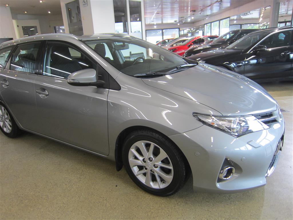 Toyota Auris 2014