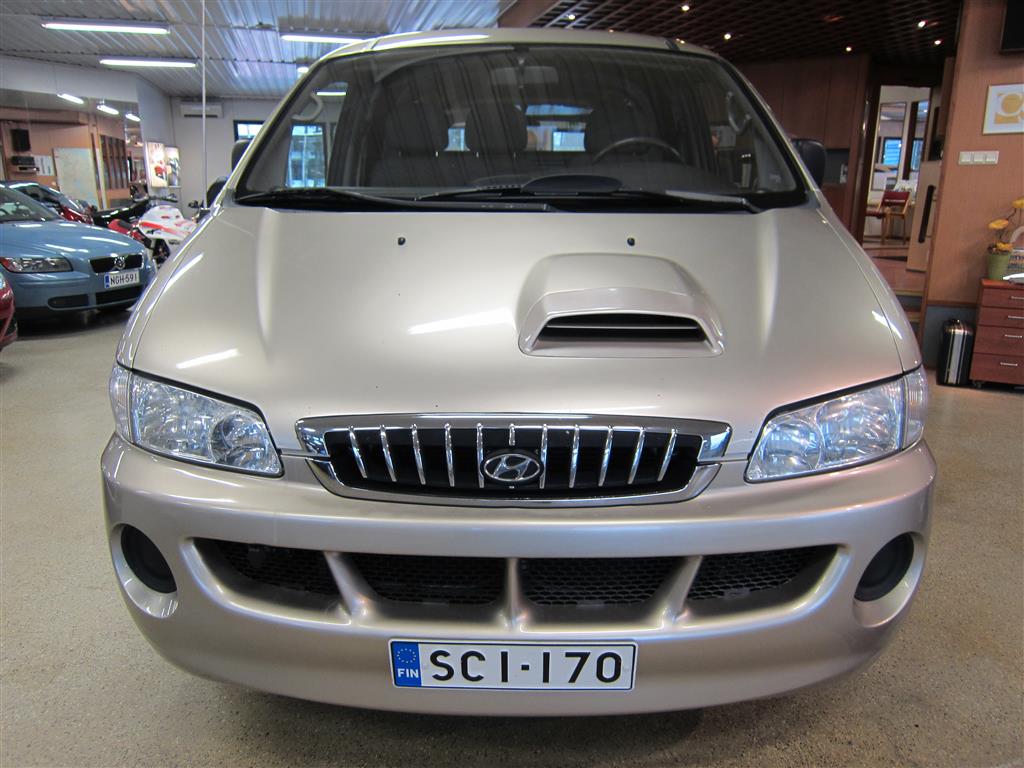 Hyundai H-1 2005
