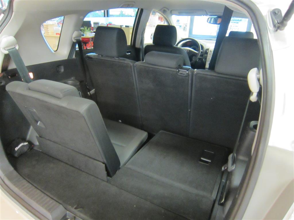 Toyota Corolla Verso 2004