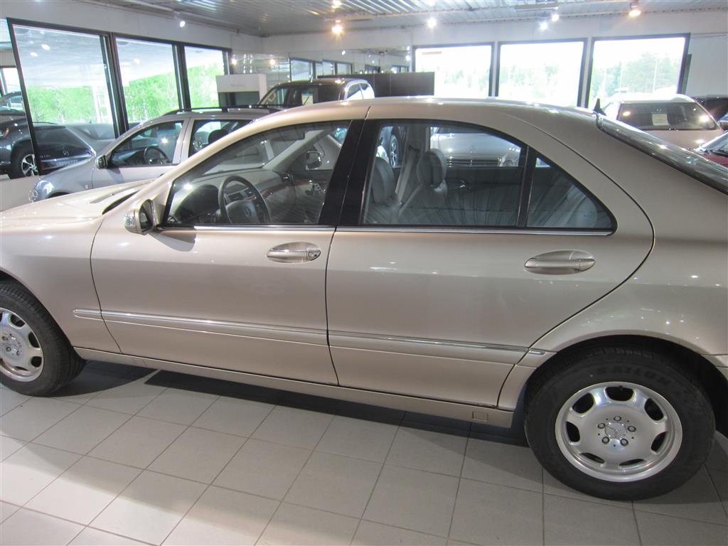 Mercedes-Benz S 2003