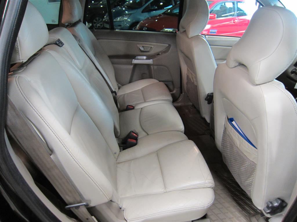 Volvo XC90 2004