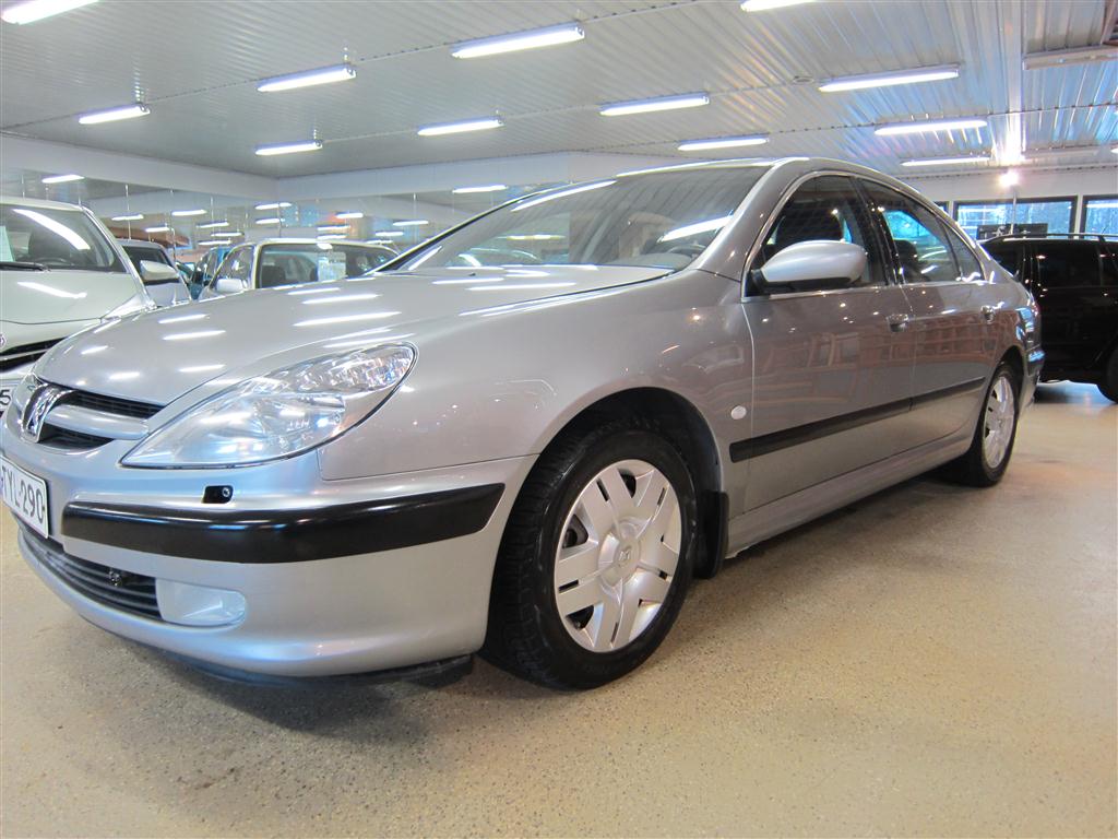 Peugeot 607 2001