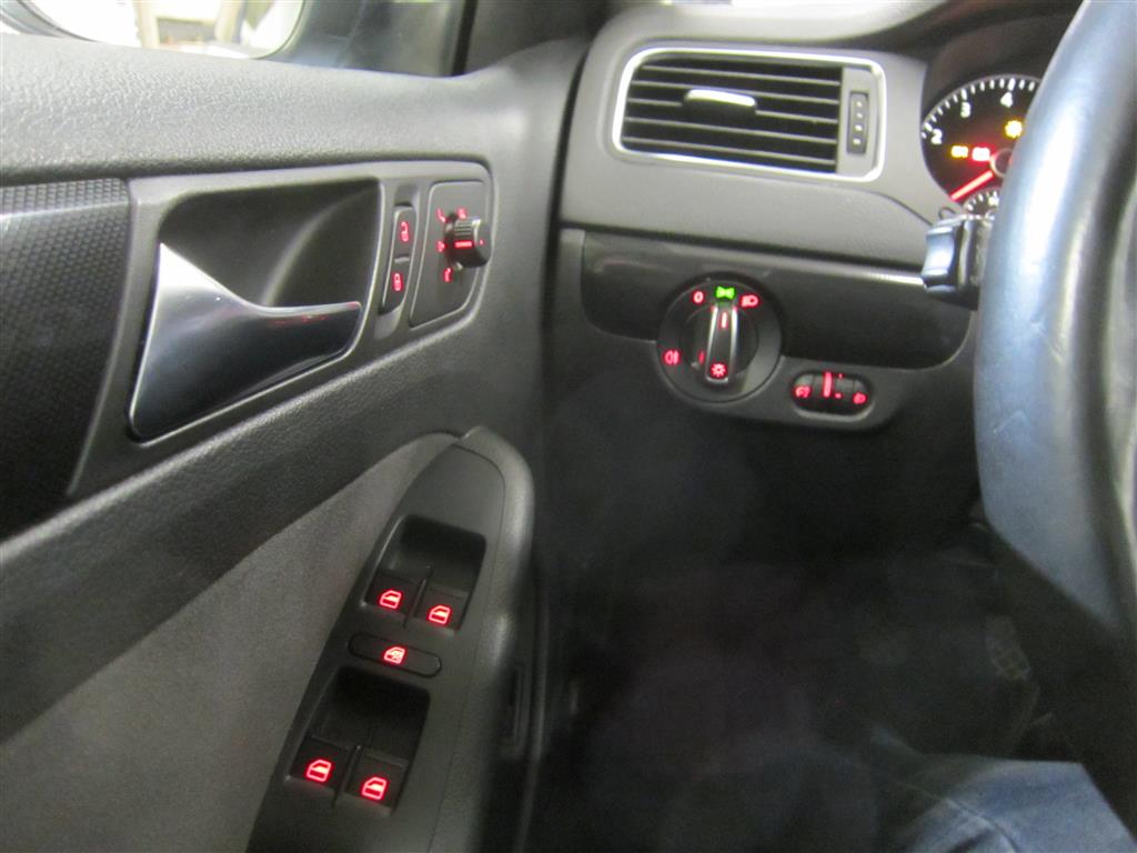 Volkswagen Jetta 2011