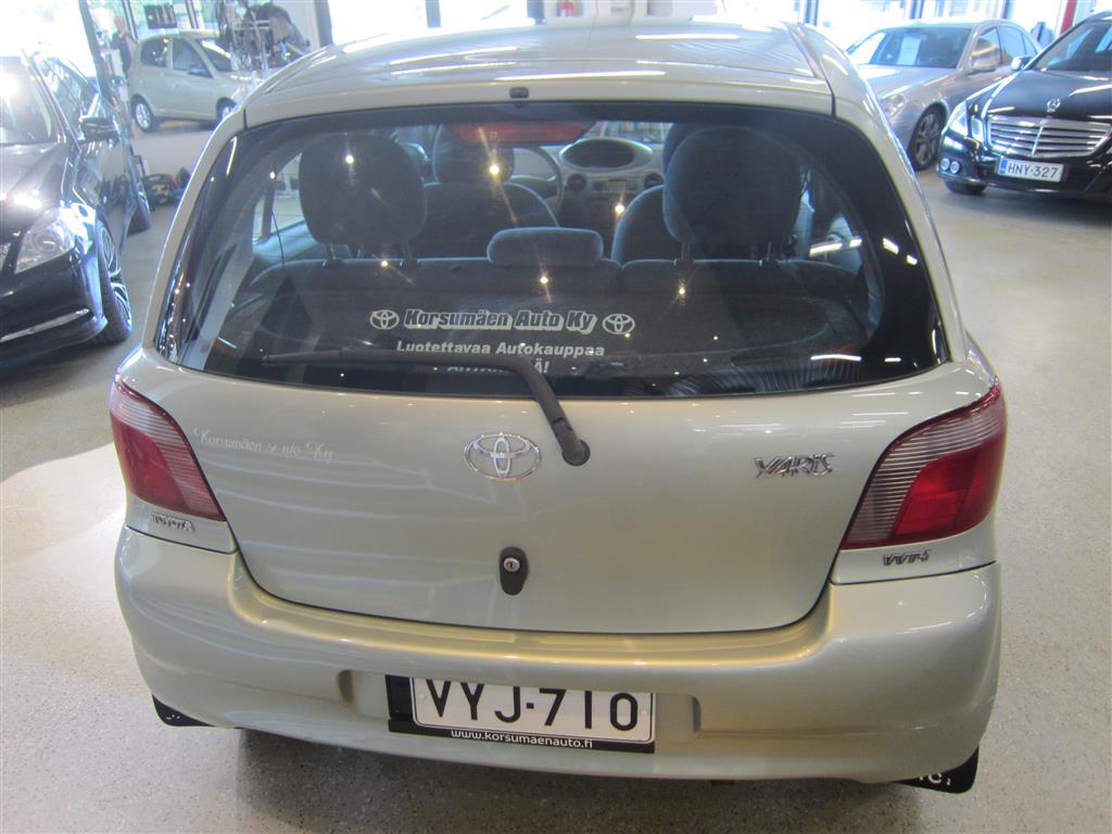 Toyota Yaris 2001