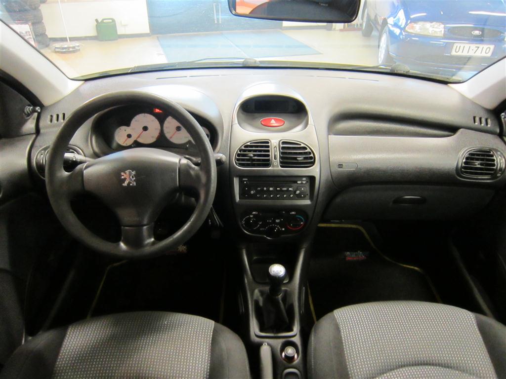 Peugeot 206 2002