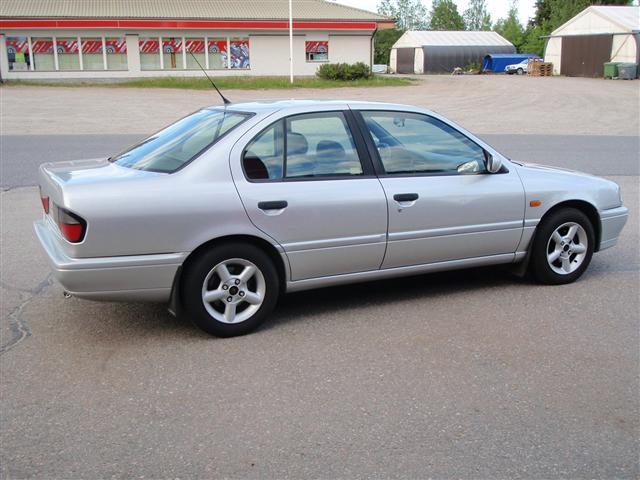 Nissan Primera 1995