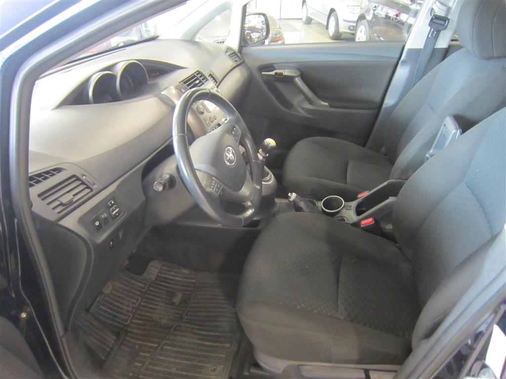 Toyota Verso 2009