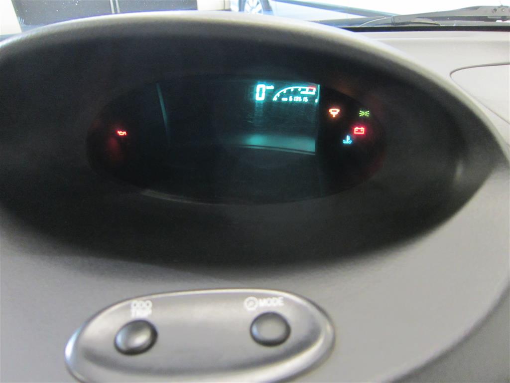 Toyota Yaris Verso 2003