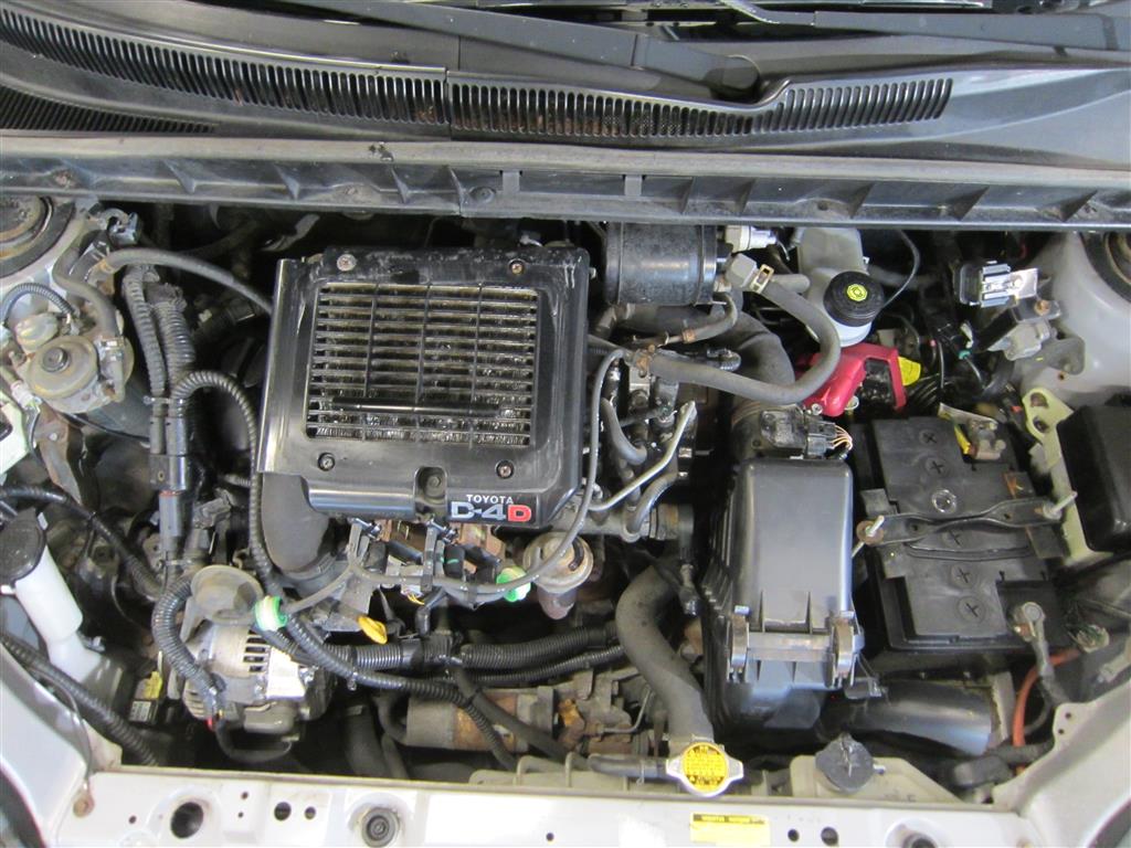 Toyota Yaris Verso 2003