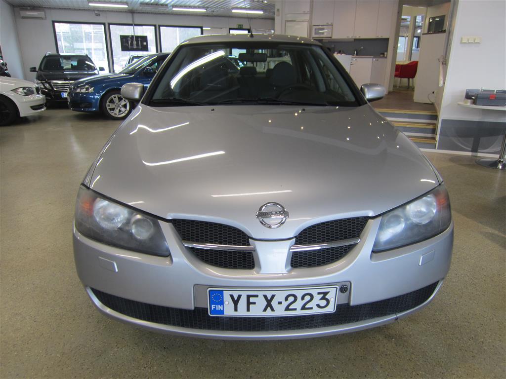 Nissan Almera 2005