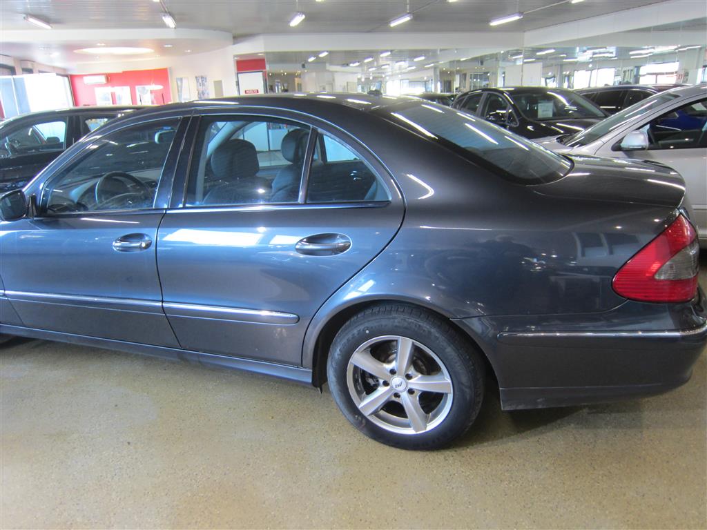 Mercedes-Benz E 2008