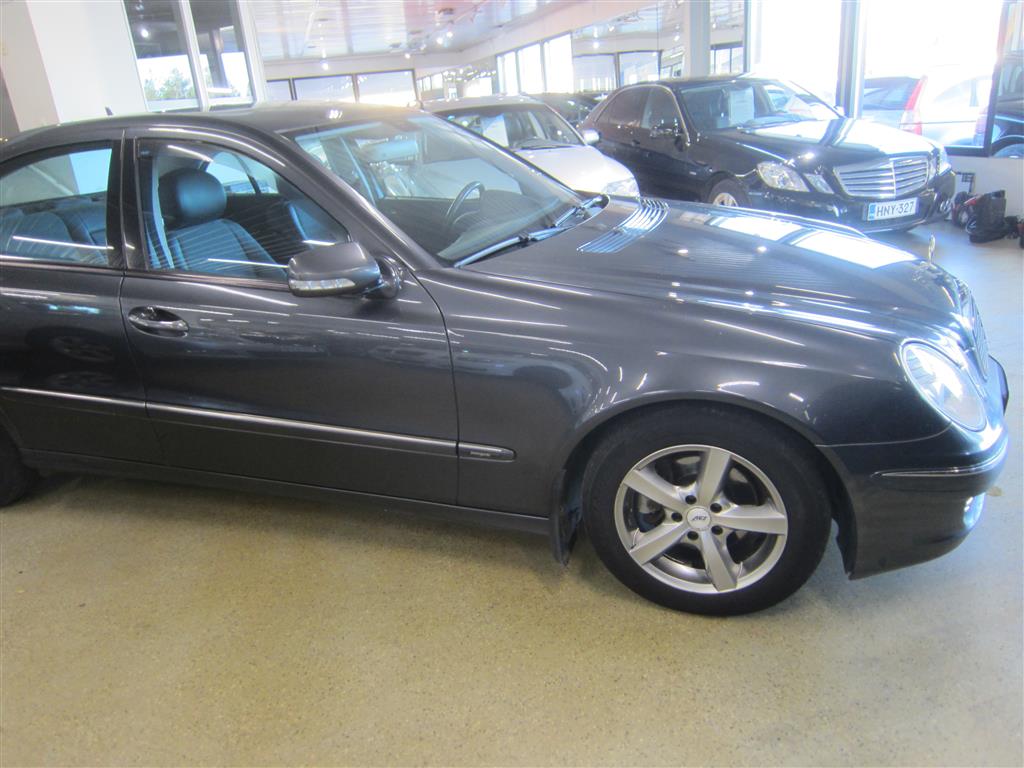 Mercedes-Benz E 2008