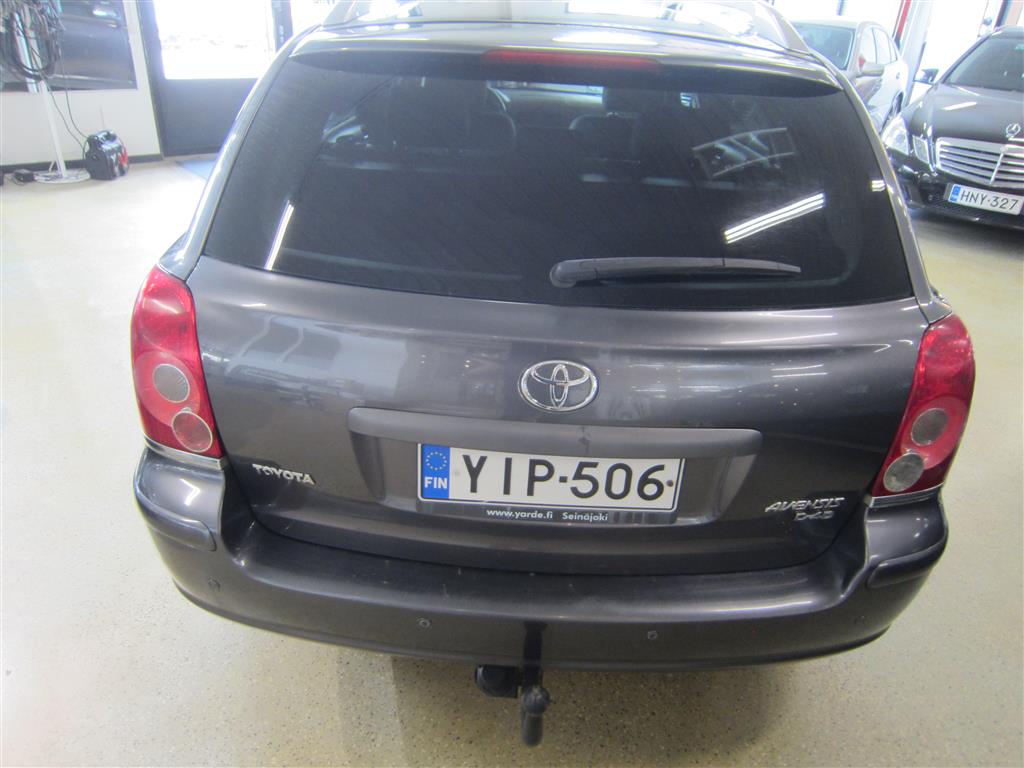 Toyota Avensis 2006