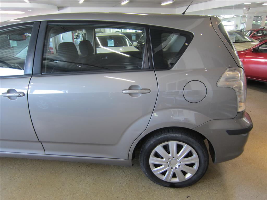 Toyota Corolla Verso 2005