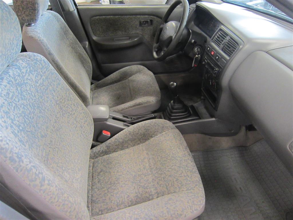 Nissan Almera 1999