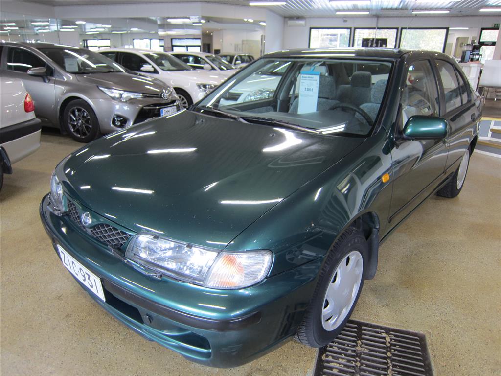 Nissan Almera 1999
