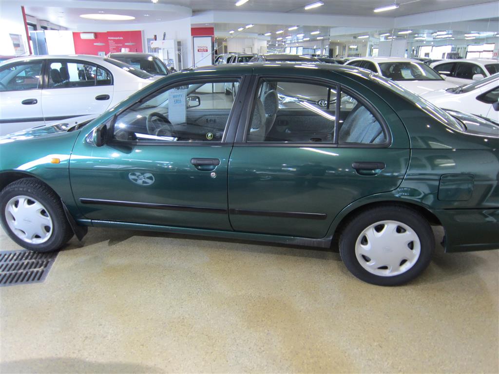 Nissan Almera 1999