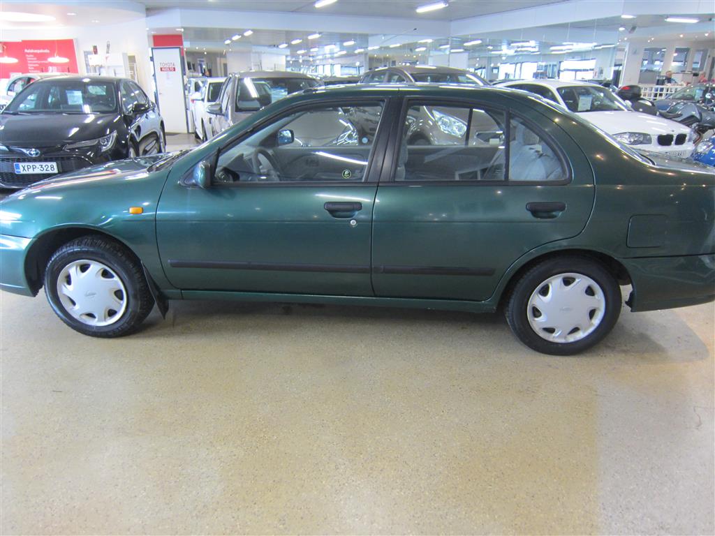Nissan Almera 1999