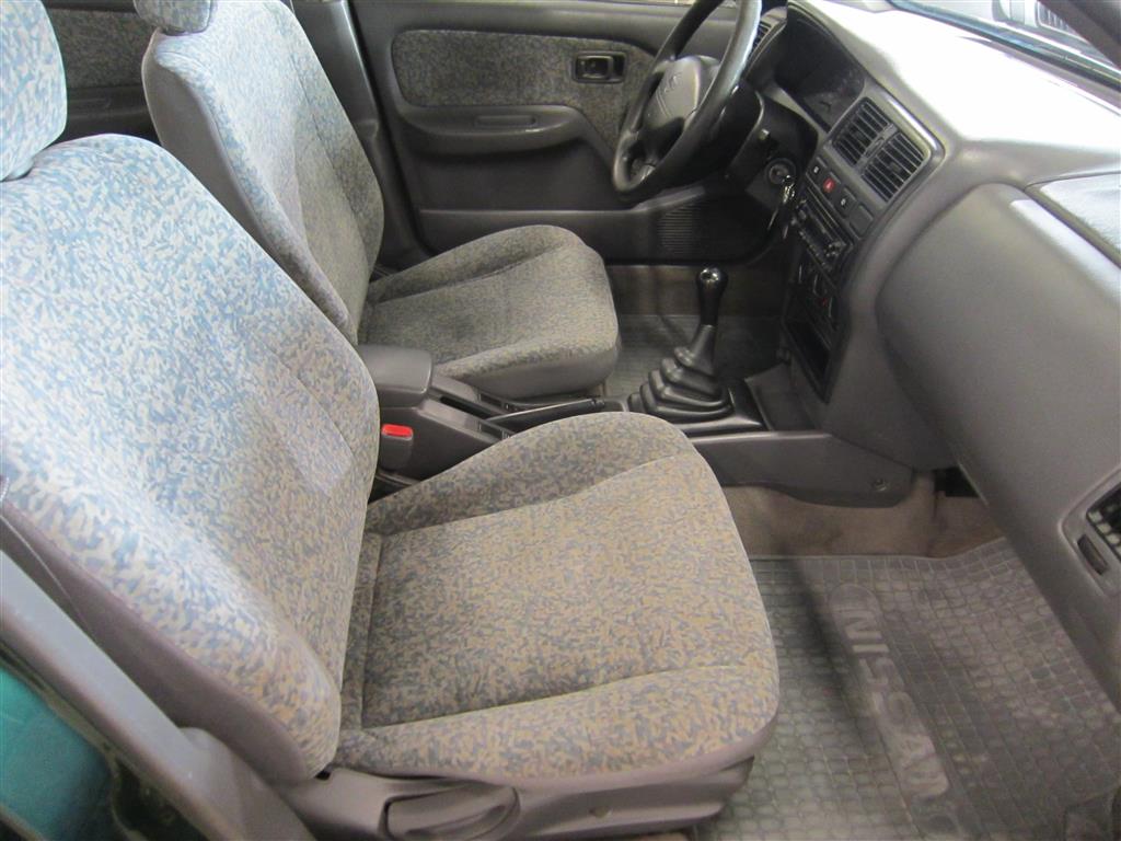 Nissan Almera 1999