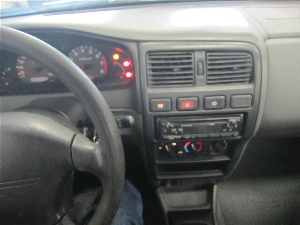 Nissan Almera 1999