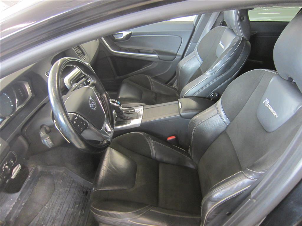 Volvo V60 2015