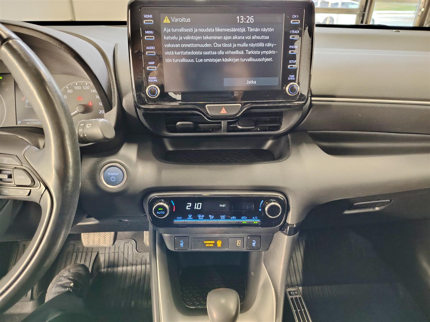 TOYOTA YARIS 2021