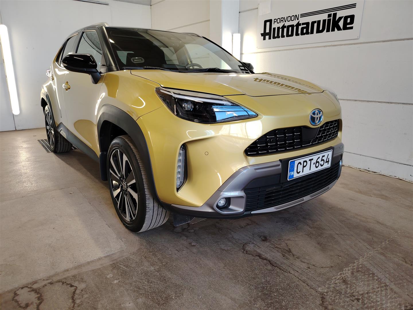 TOYOTA Yaris Cross 2021