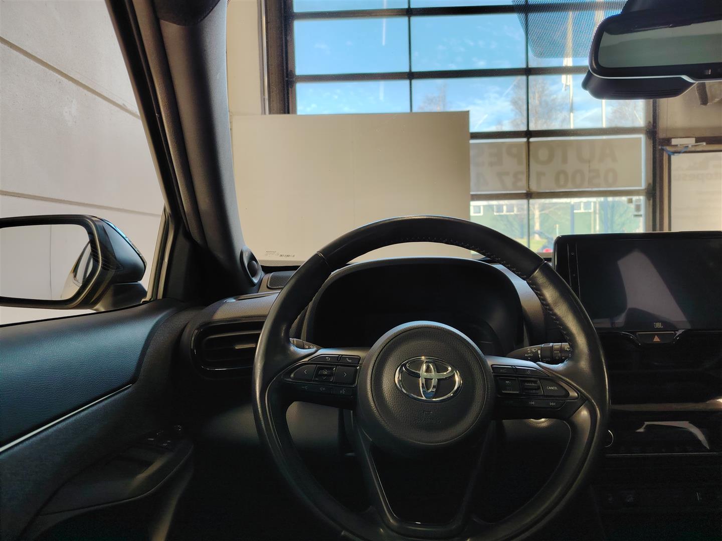 TOYOTA Yaris Cross 2021